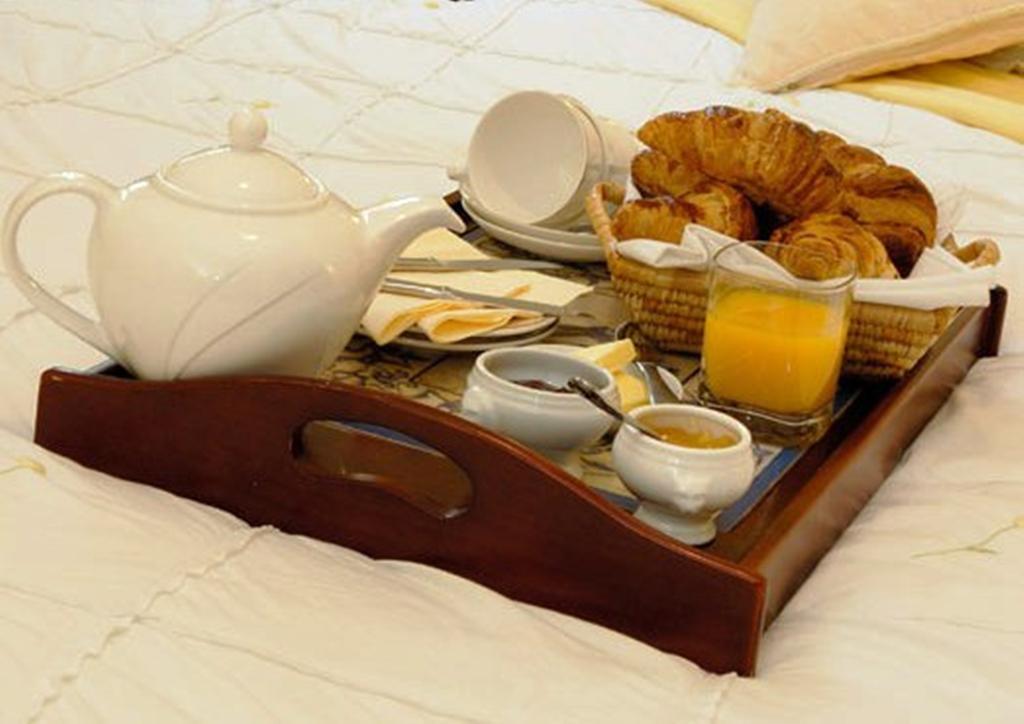 كيلتنهام Willoughby House Hotel & Apartments الغرفة الصورة